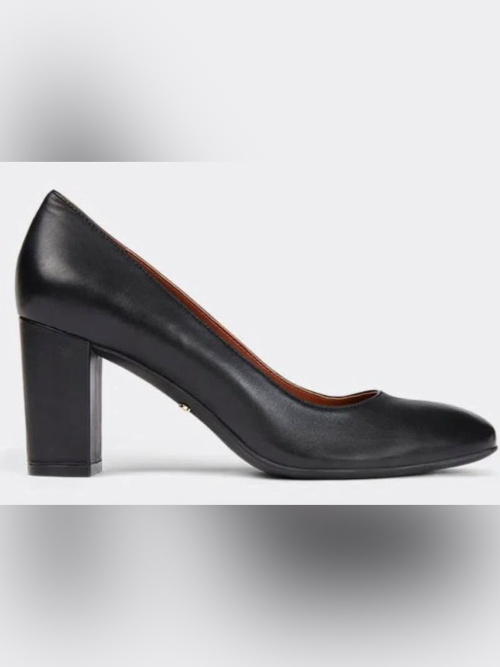Vionic Black Leather Heels Shoes Size 9